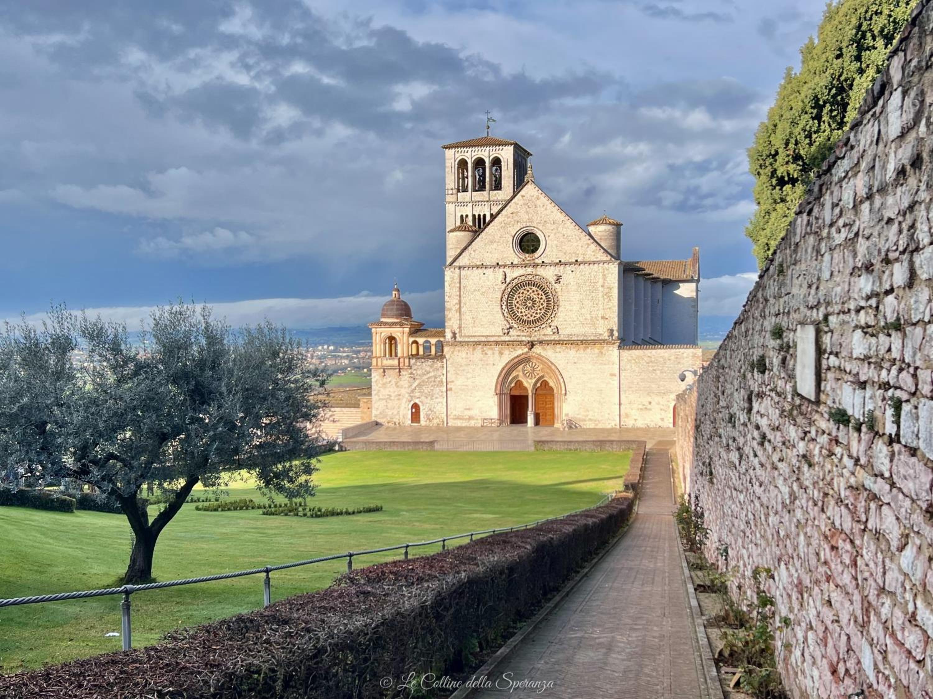 A Passo Lento nel Castello di Collepino - Spello