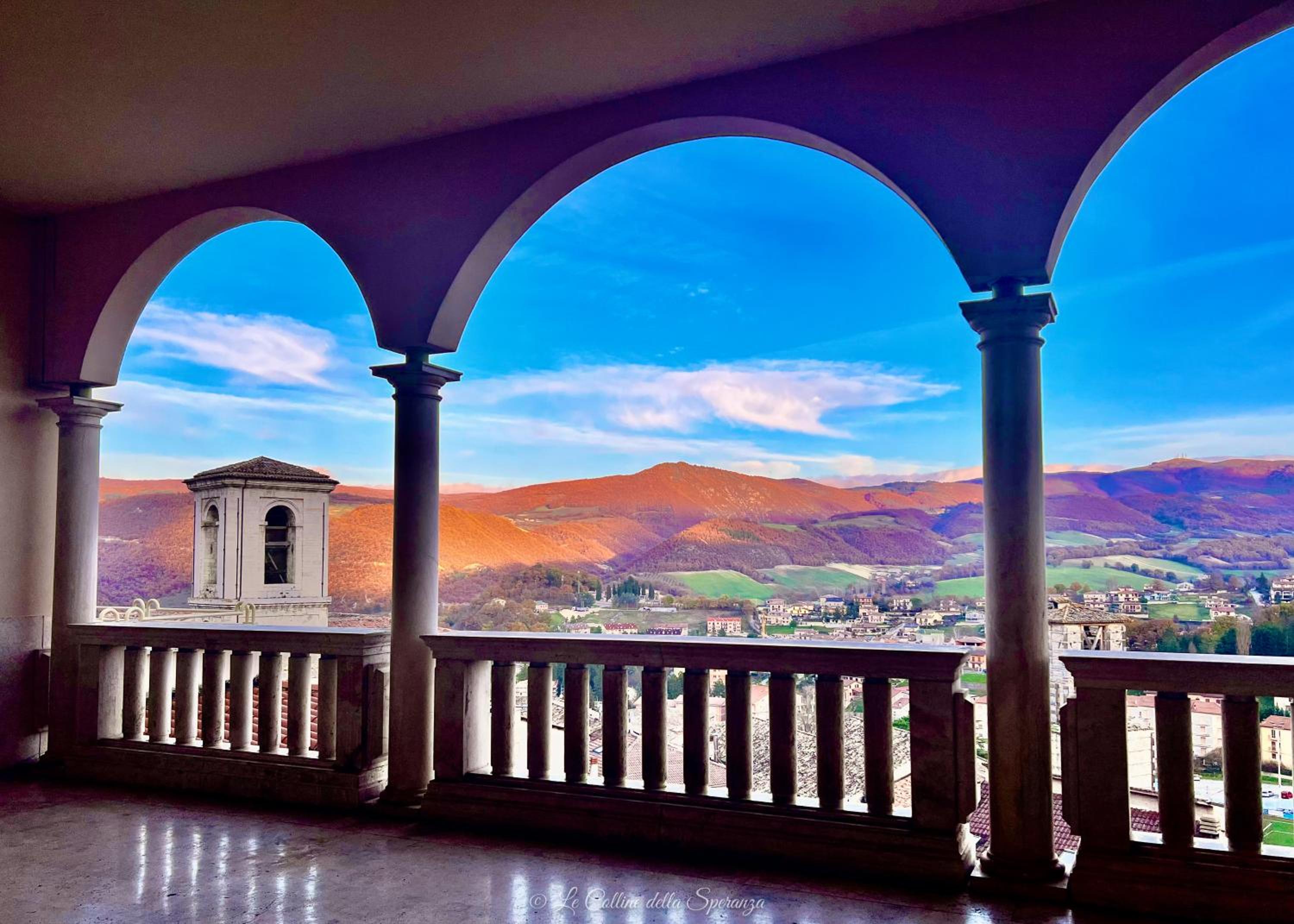 A Passo Lento nel Castello di Collepino - Spello