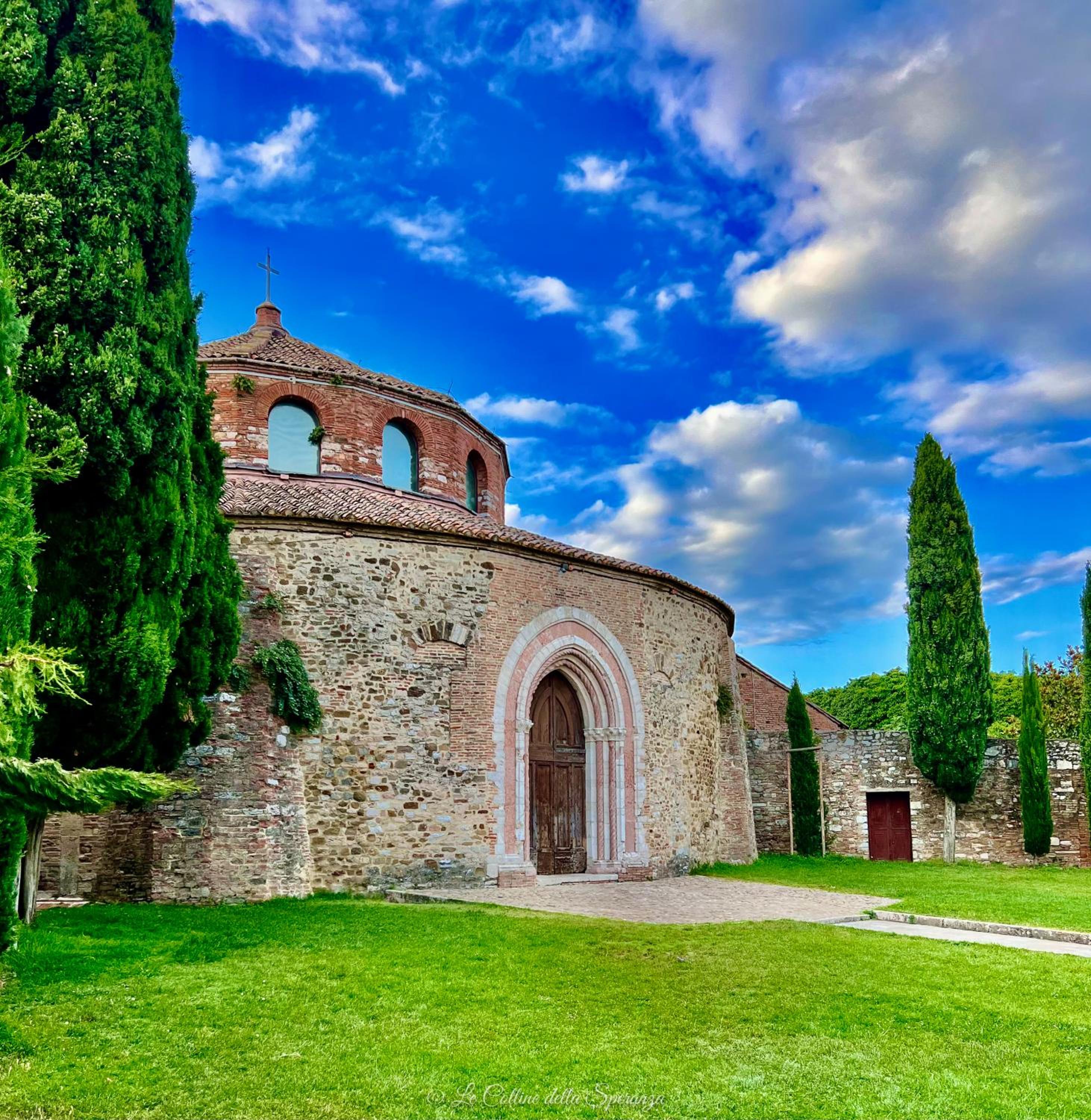 A Passo Lento nel Castello di Collepino - Spello