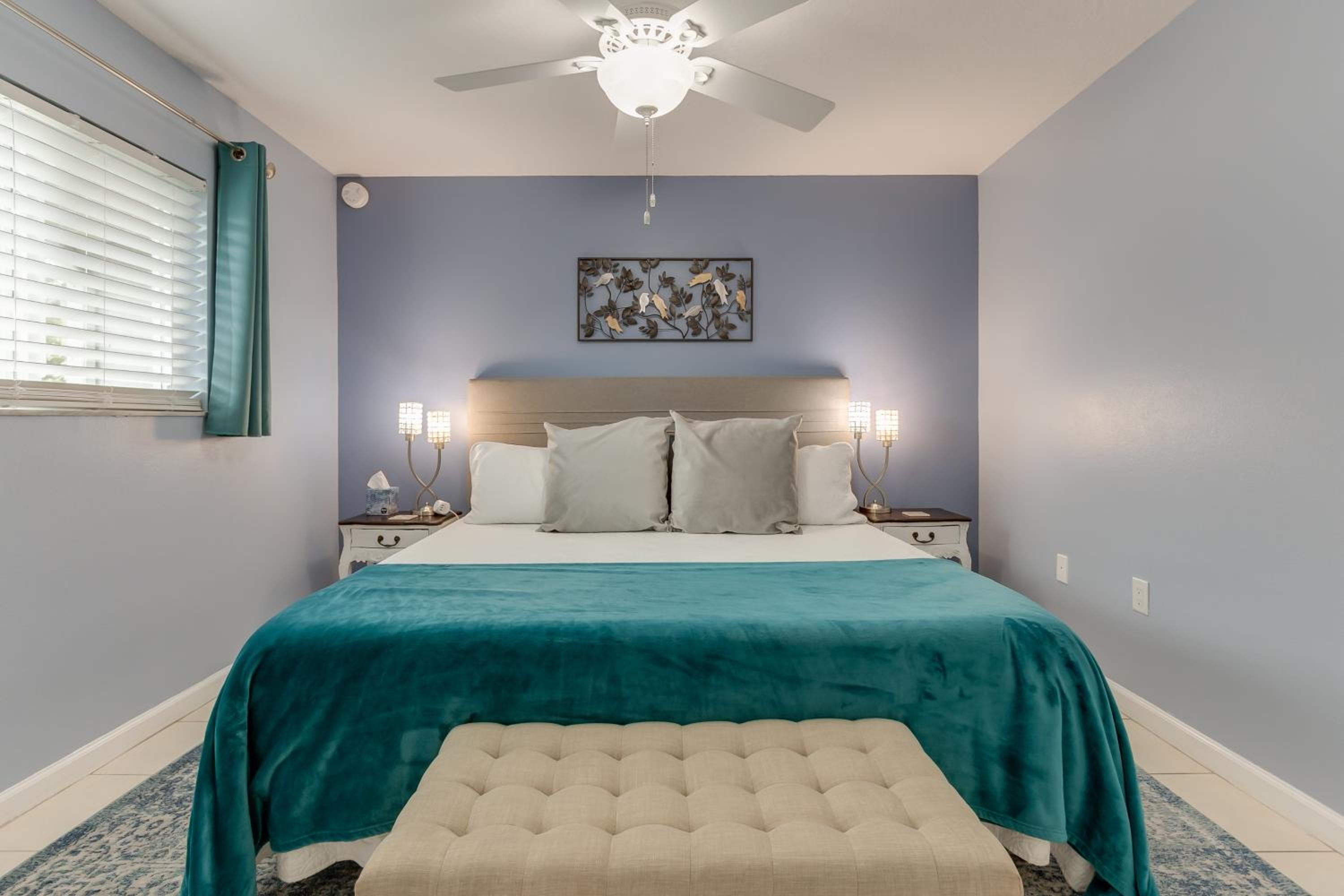 Tranquility Seahorse Suite - Oceanfront Paradise!