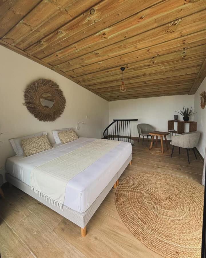 Réyanna Lodges