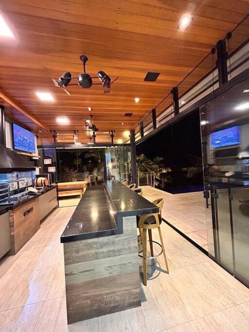 House in stud farm Community in Itu with Lake Casa em Condominio Haras em Itu com Lago