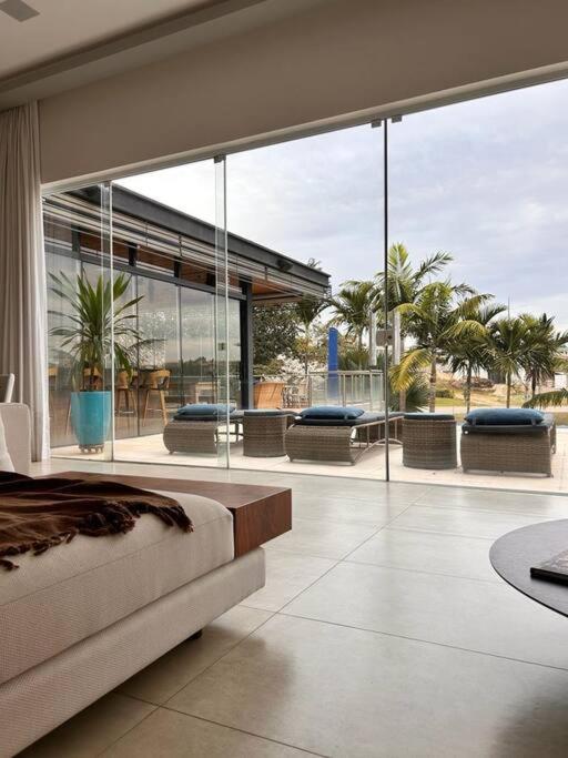 House in stud farm Community in Itu with Lake Casa em Condominio Haras em Itu com Lago