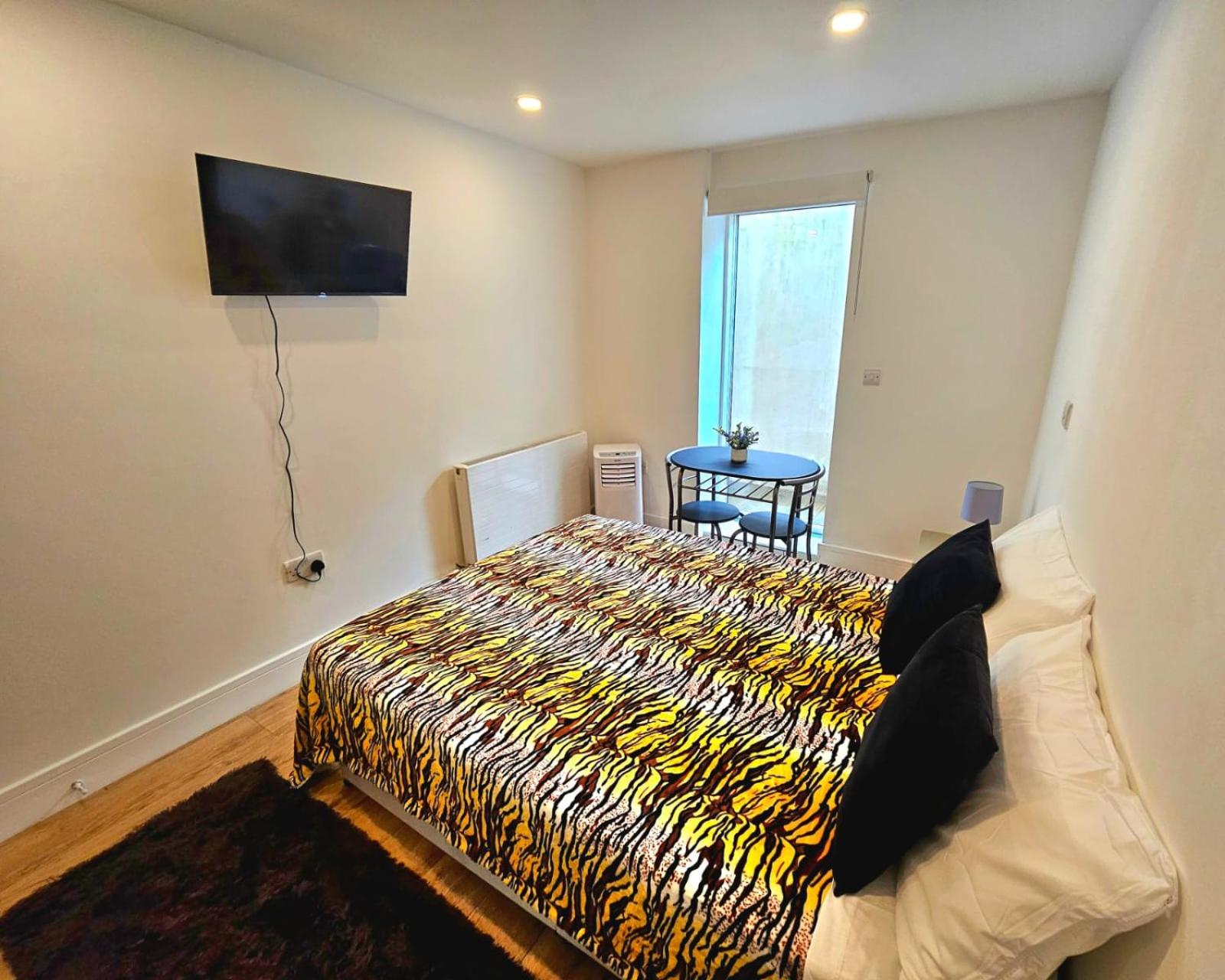 Oliver Double Room
