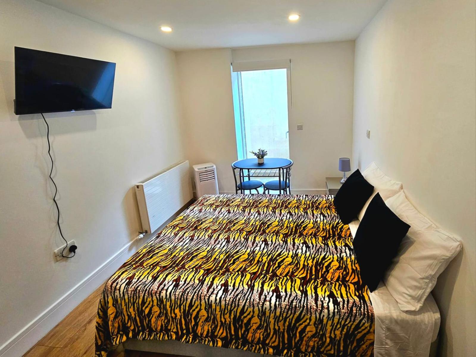 Oliver Double Room