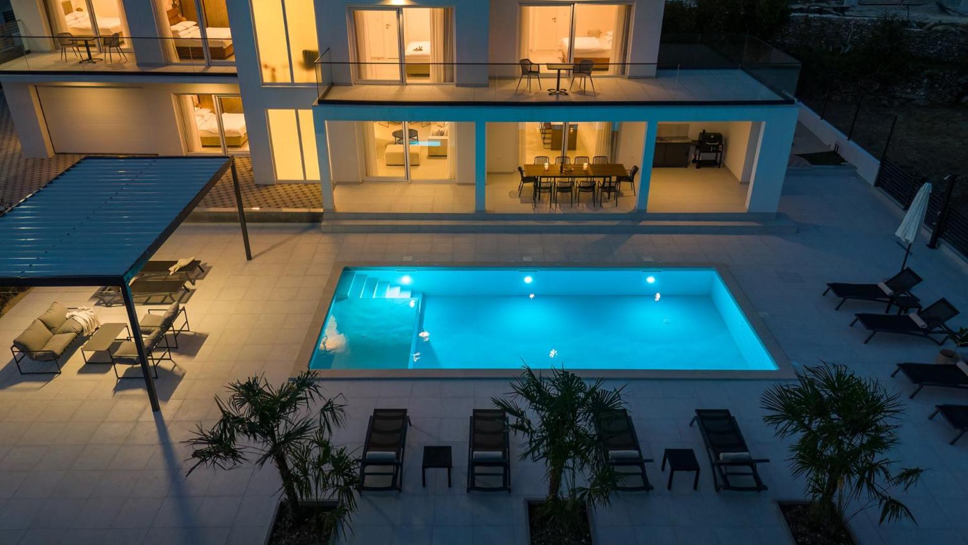 Photo 34