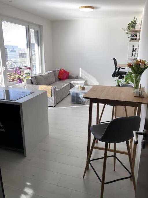 Apartment Little Hill