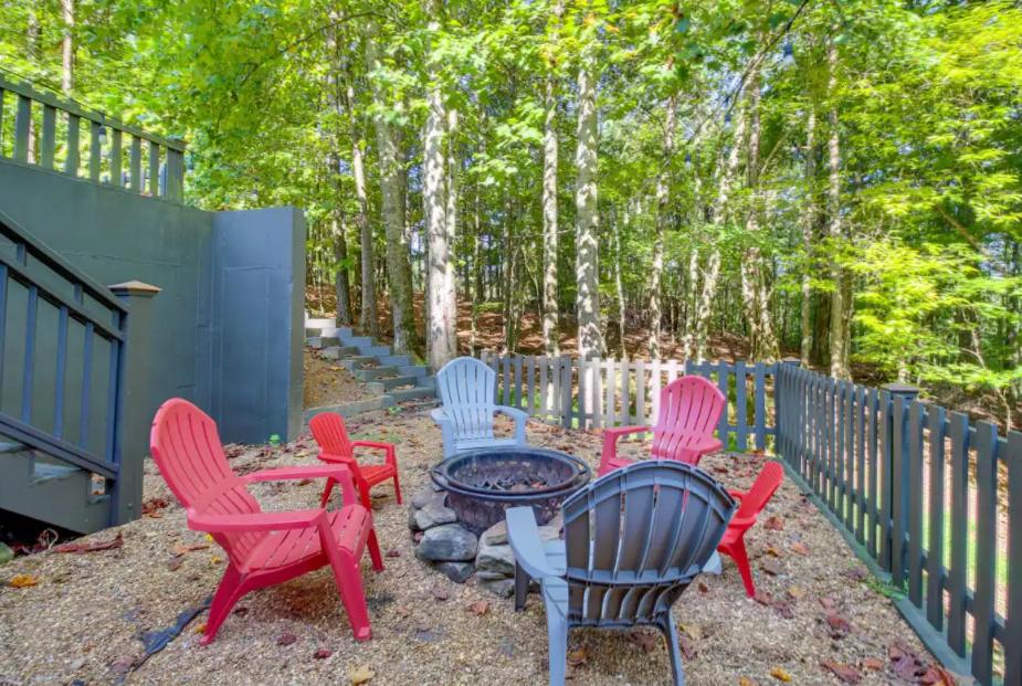 Bear Feet Cabin view 5