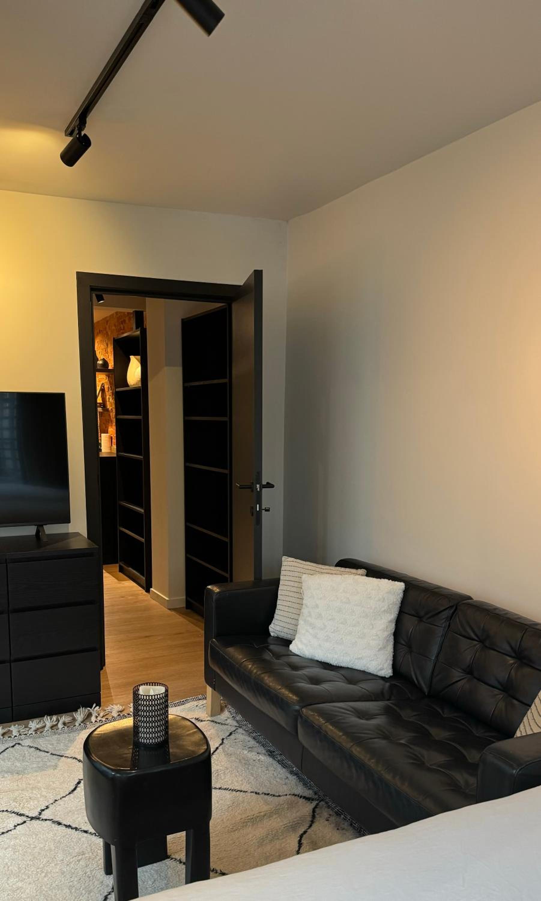 Luxury Apartment with Cosy Garden!
