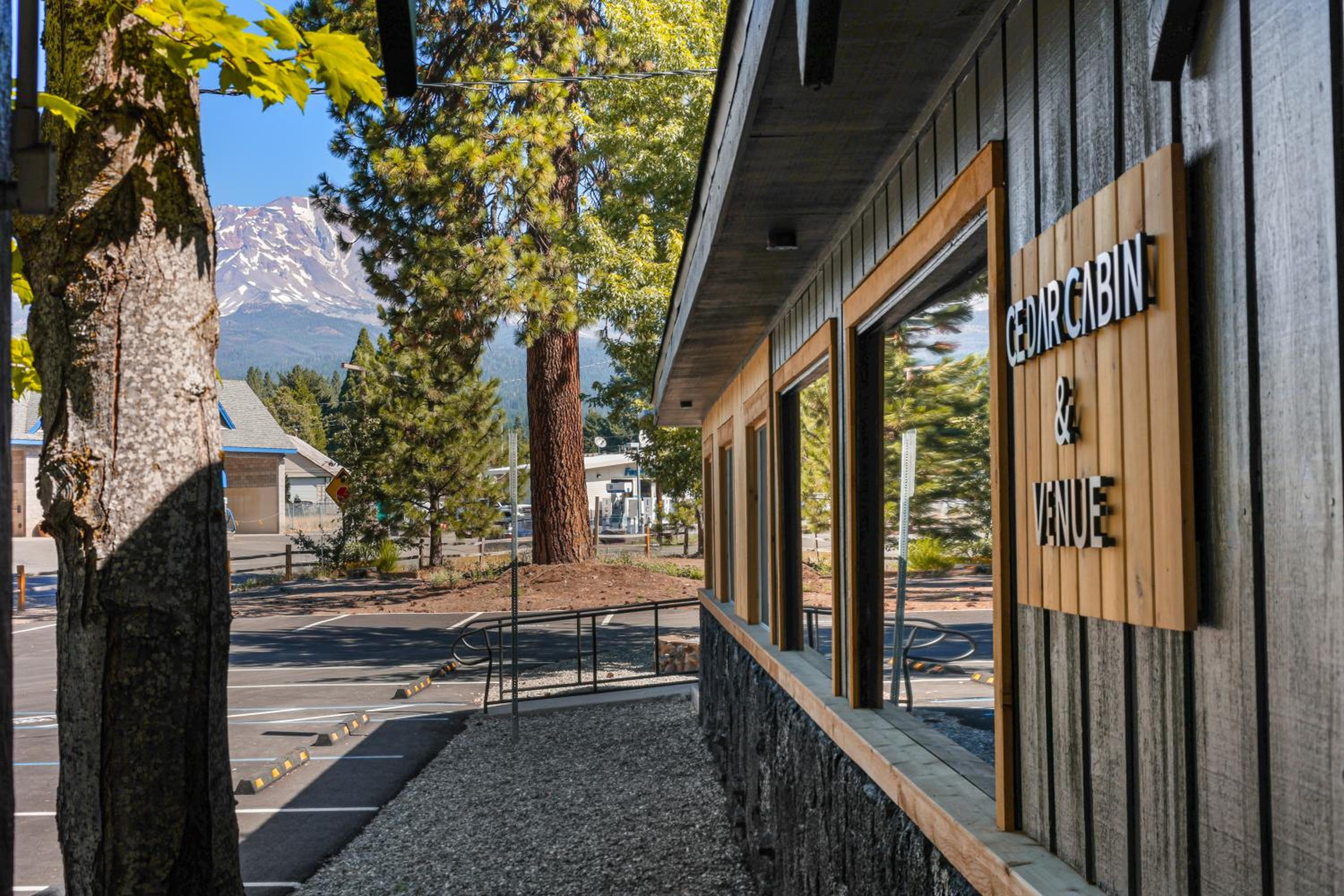 Shasta View Lodge