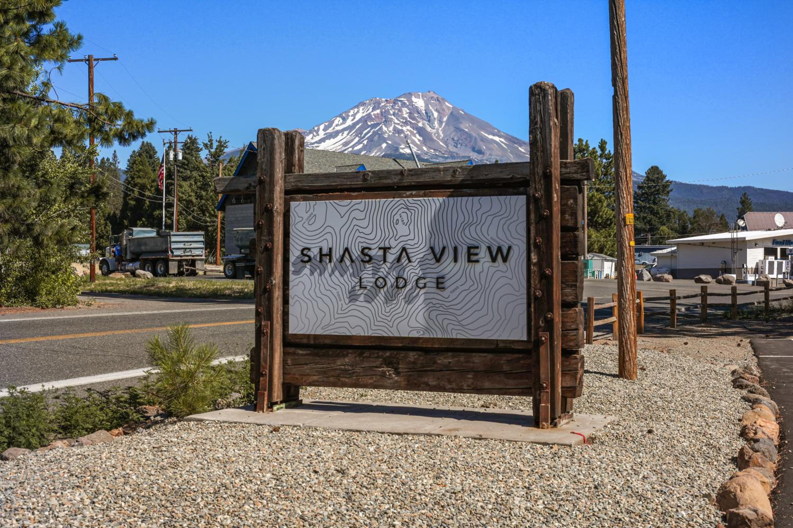 Shasta View Lodge