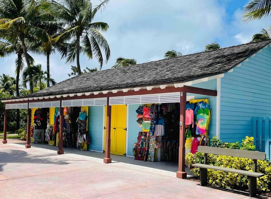 Delightful Cottage - 30 Secs Walk to the Beach