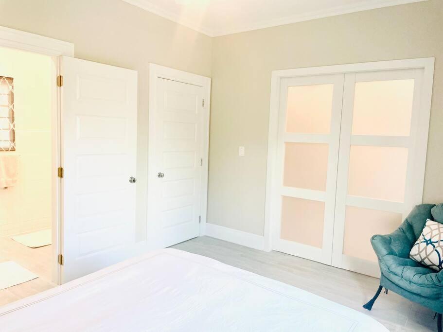 Delightful Cottage - 30 Secs Walk to the Beach