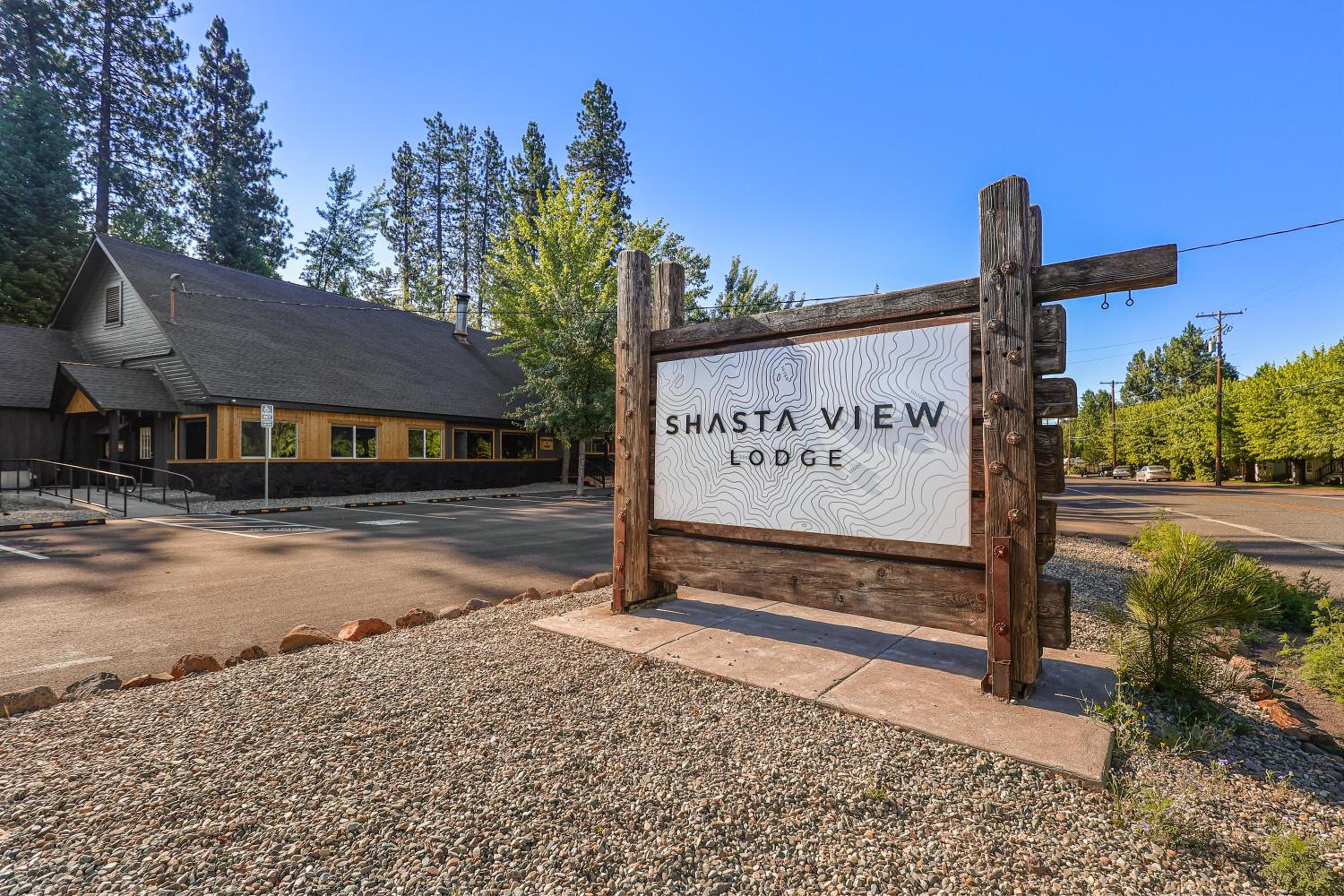 Shasta View Lodge