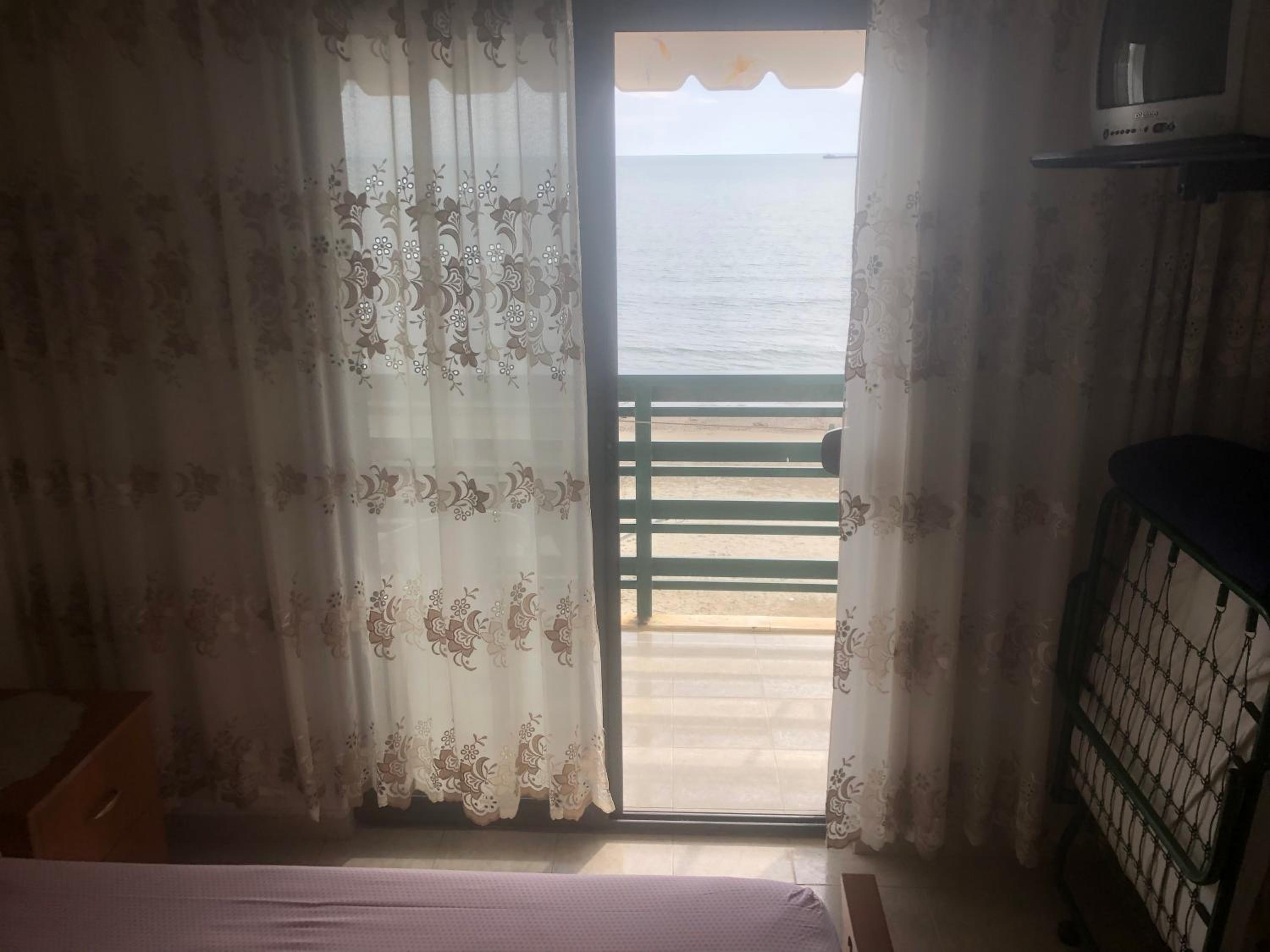 Eyes on sea