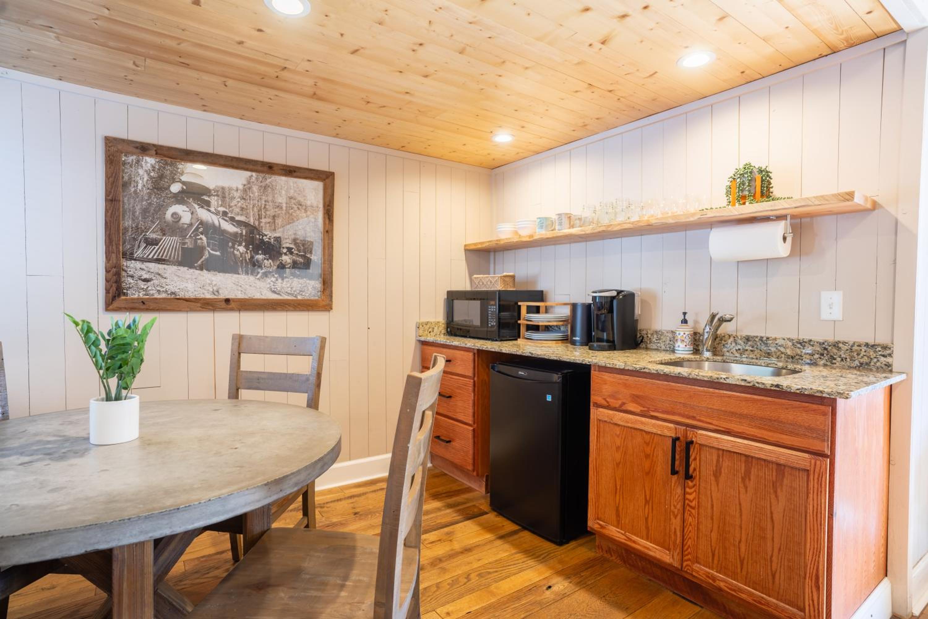 Shasta View Lodge