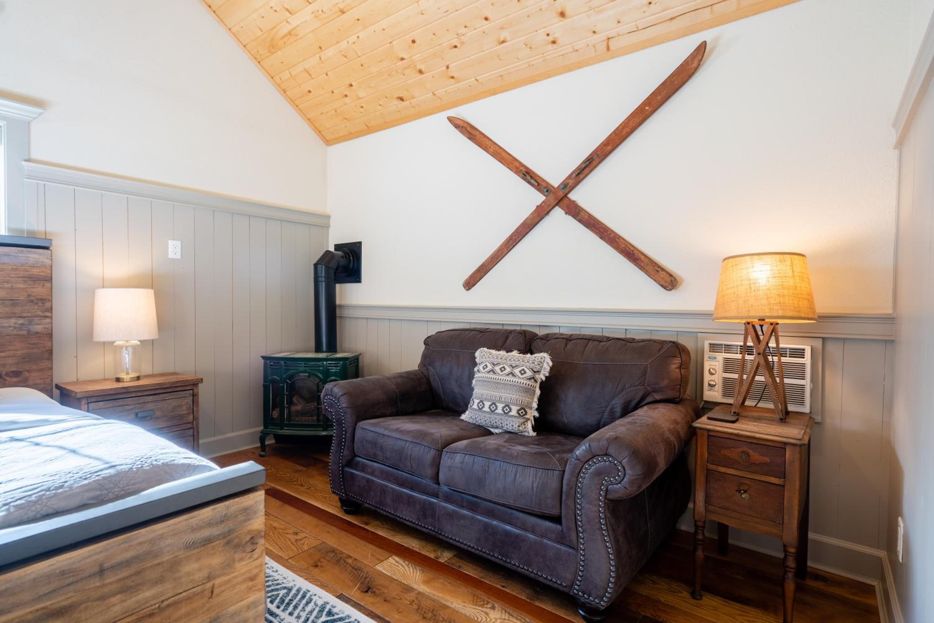 Shasta View Lodge