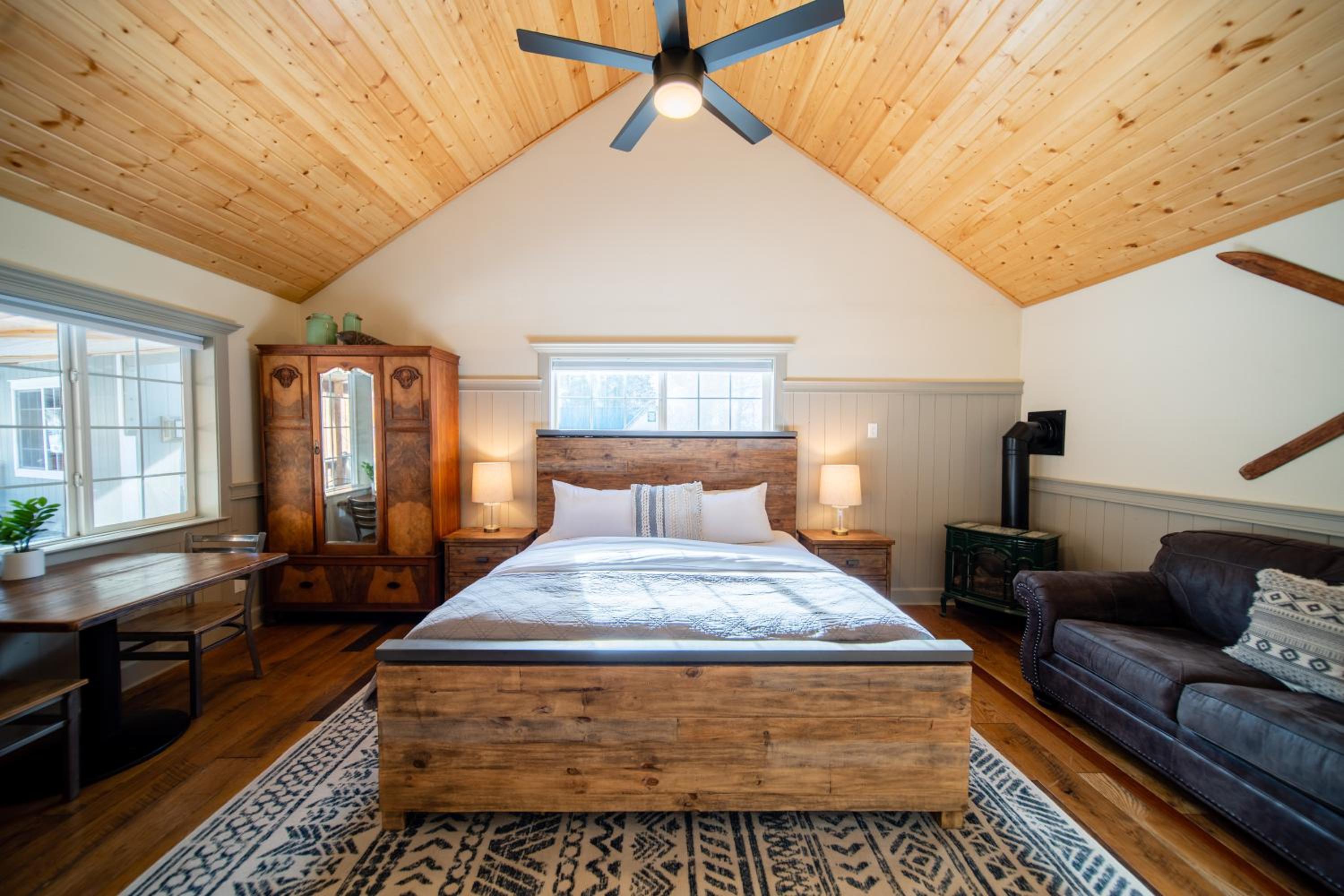 Shasta View Lodge
