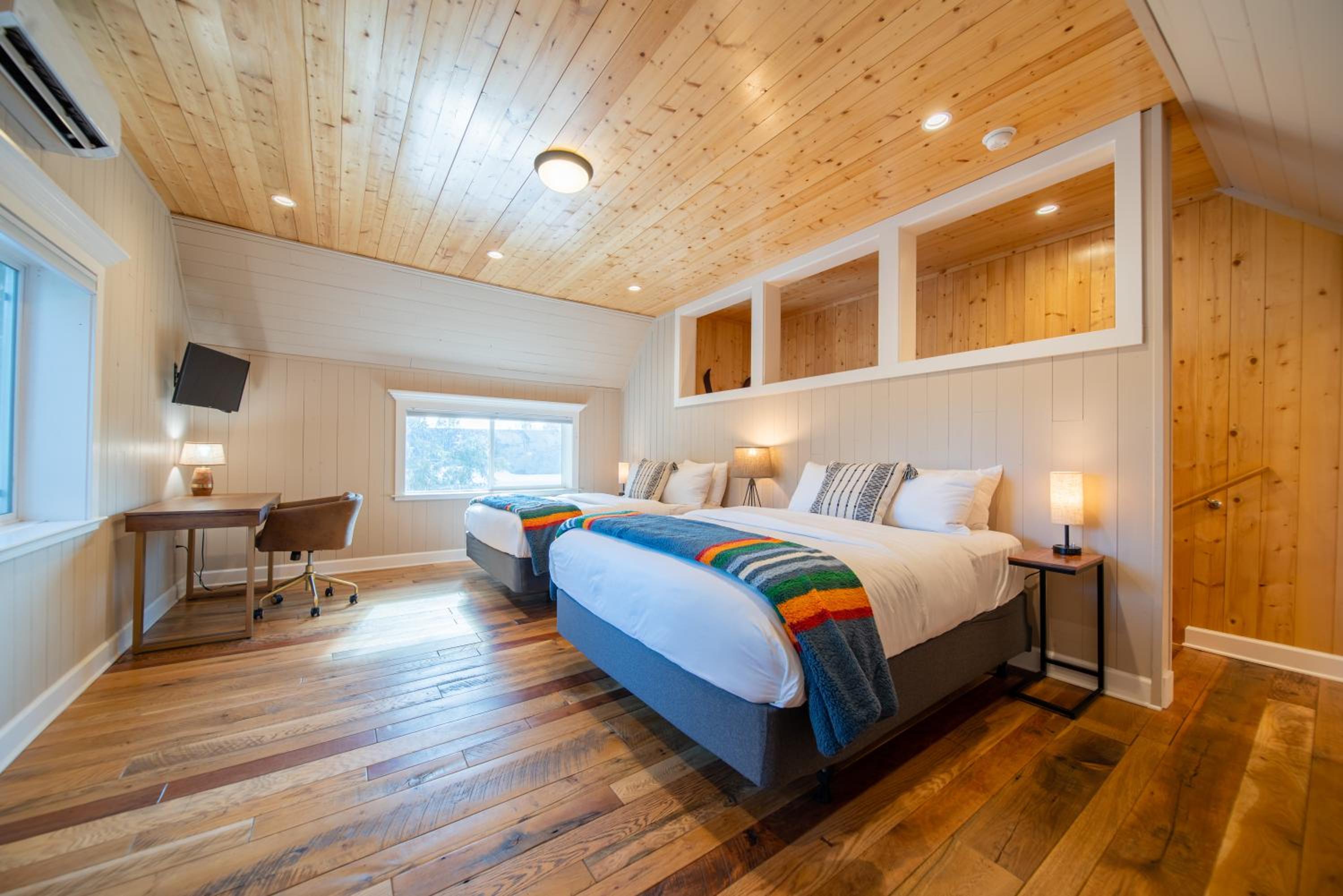 Shasta View Lodge