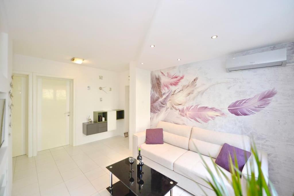 Majestic Suite,800m to Old town&minutes to seaside view 4