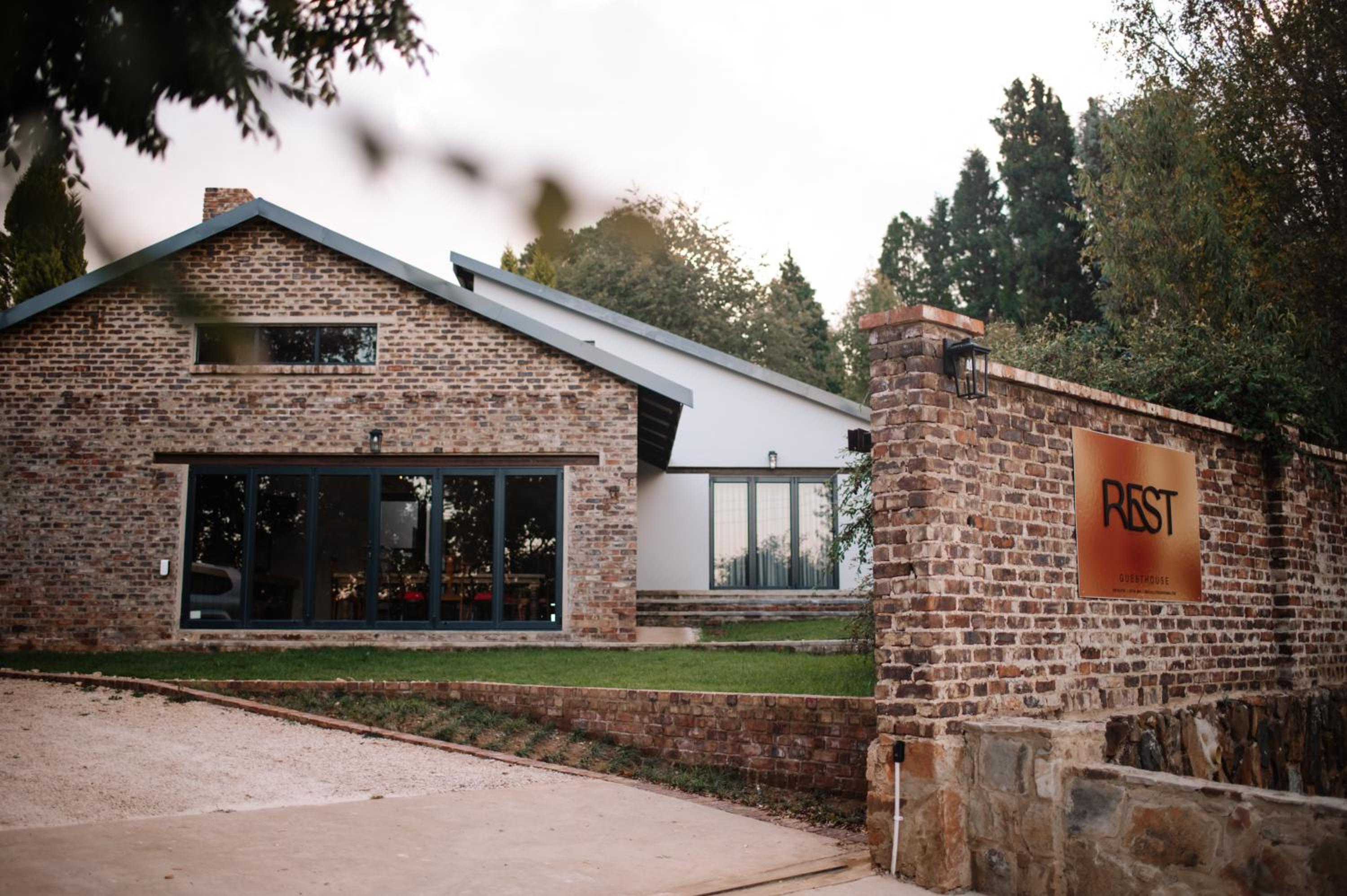 Rest Guesthouse