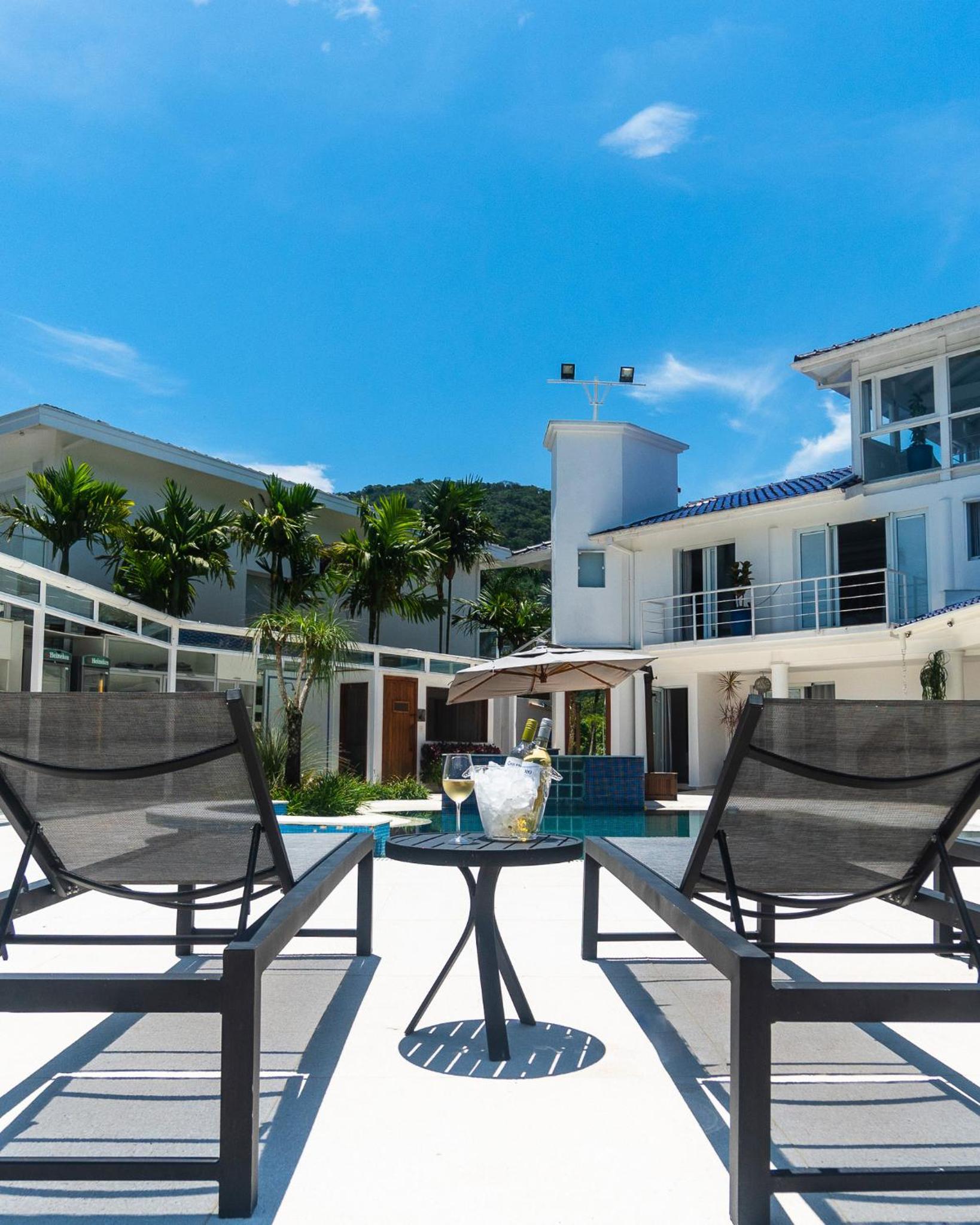 Villa Luxuosa - Condomínio Beira Mar - Costa Verde Tabatinga - Caraguatatuba - Com equipe diária