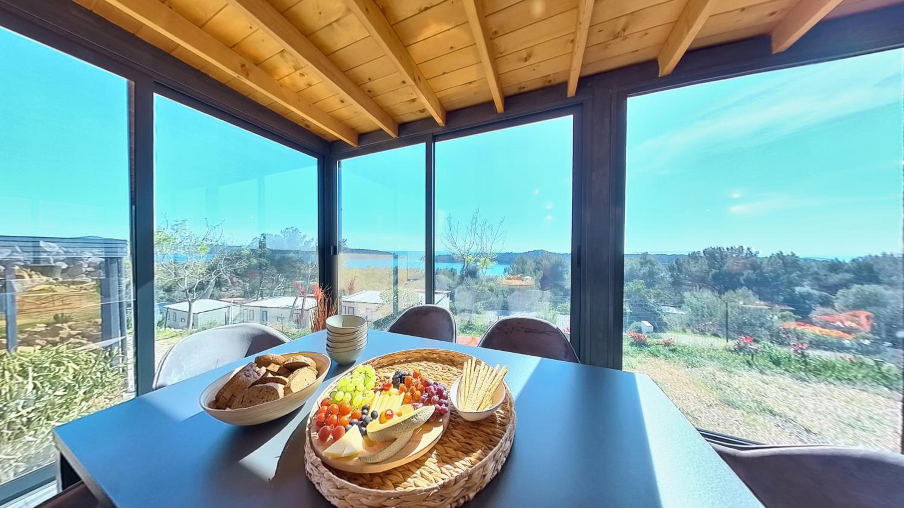 Sea view Orange by Vellaris, Luxury Mobile Home view 3