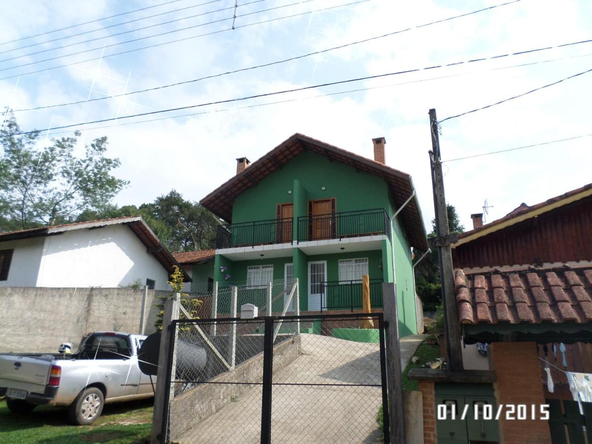 chales e aptos Carvalhos em monte verde