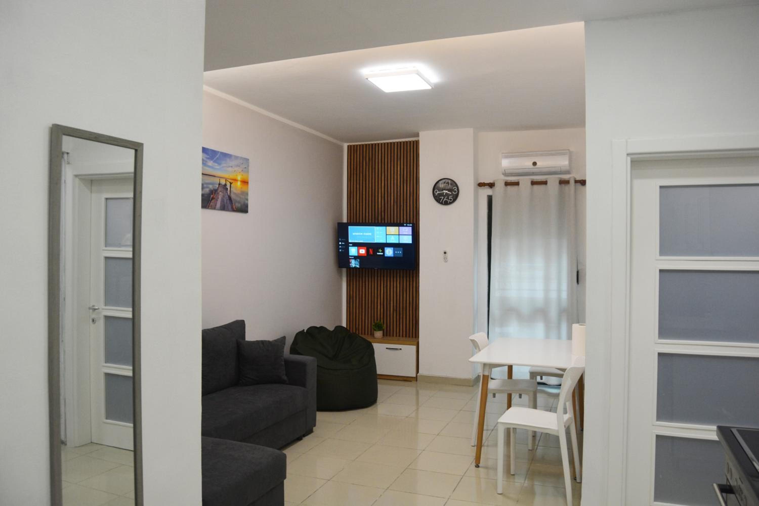 Sea Apartment Golem