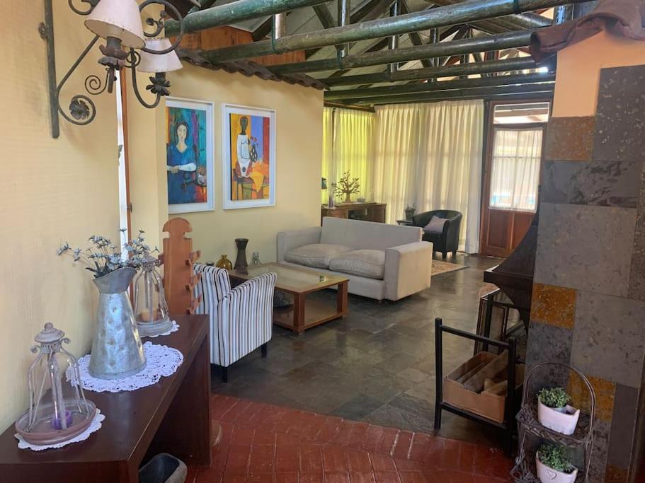 EL REFUGIO DE NAELA
