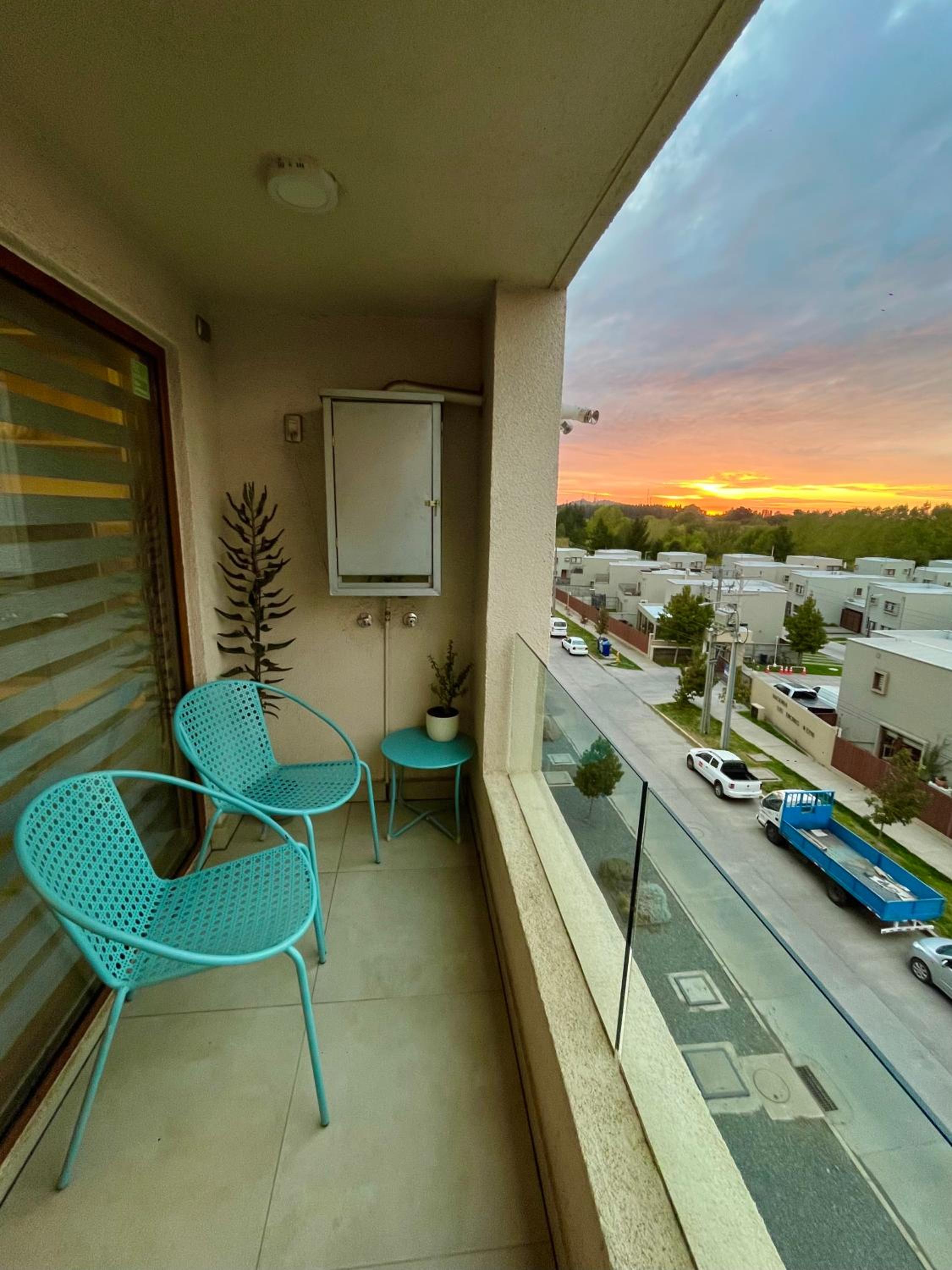 Exclusivo Departamento Equipado Estacionamiento Privado 2D-2B con Excelente ubicación en Los Ángeles