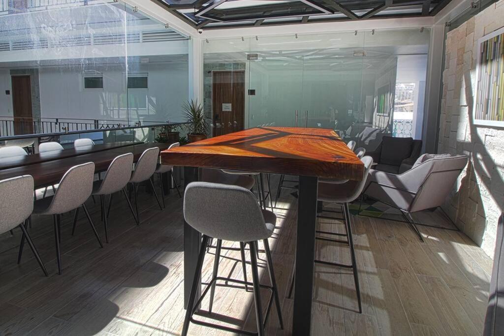 meeting & event spaces