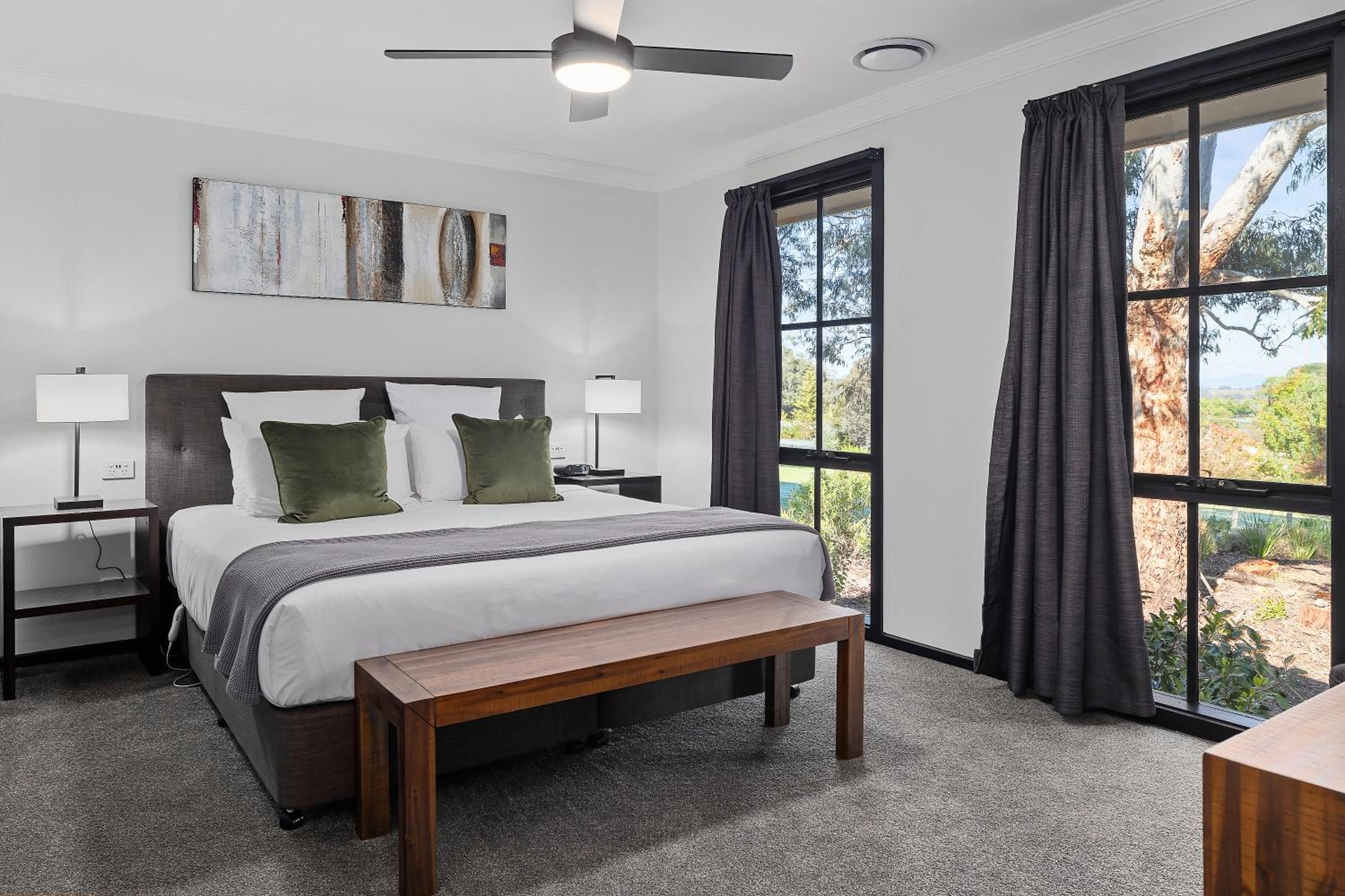 Yarra Gables
