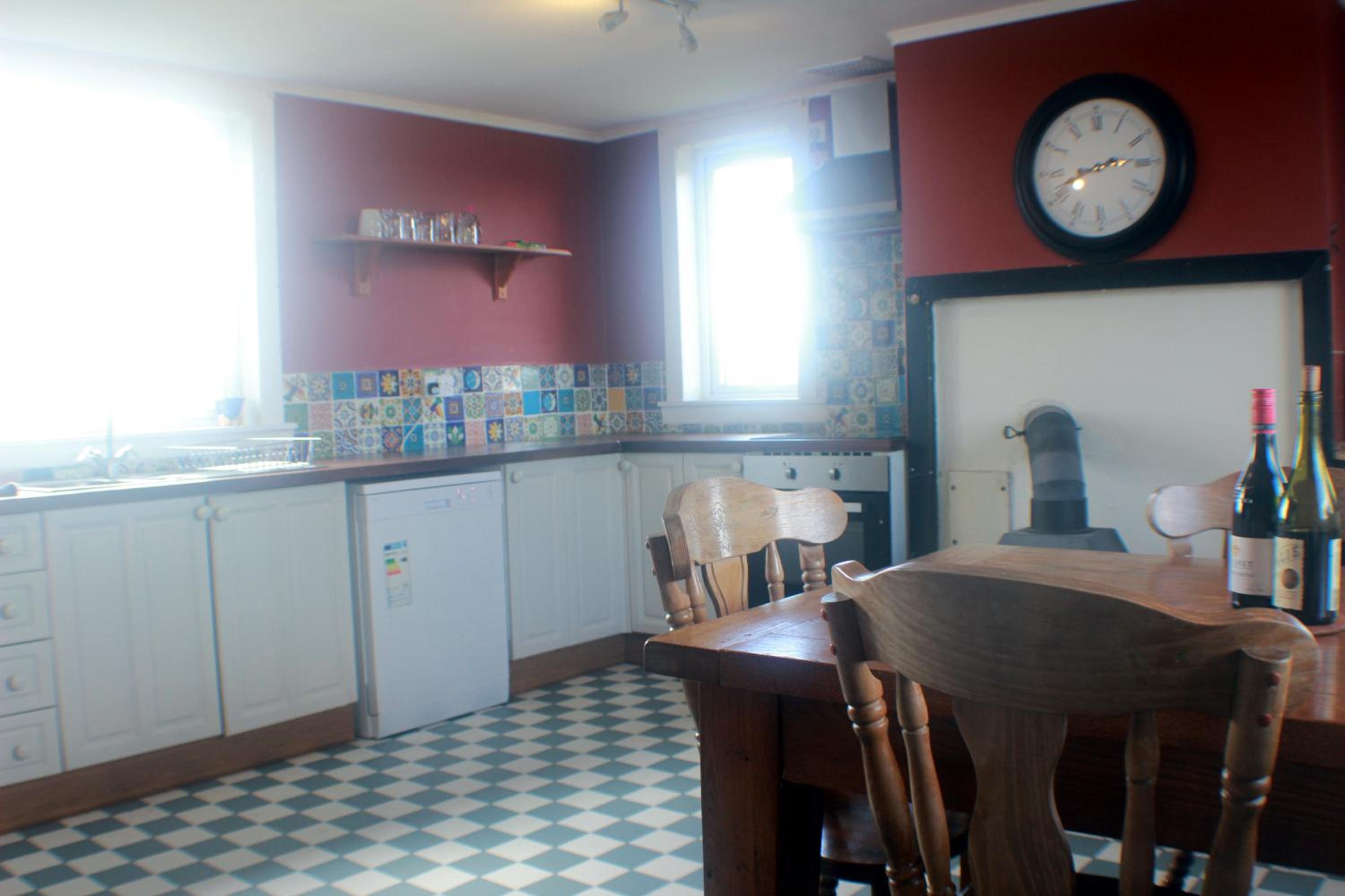 Comfortable detached 4 bedroomed holiday home view 5