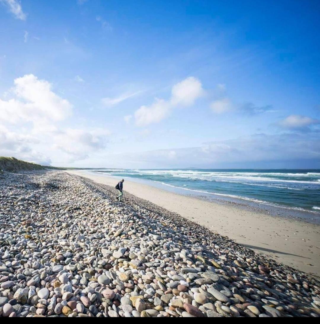 New 3 bedroom apartment by the beach Belmullet. view 5