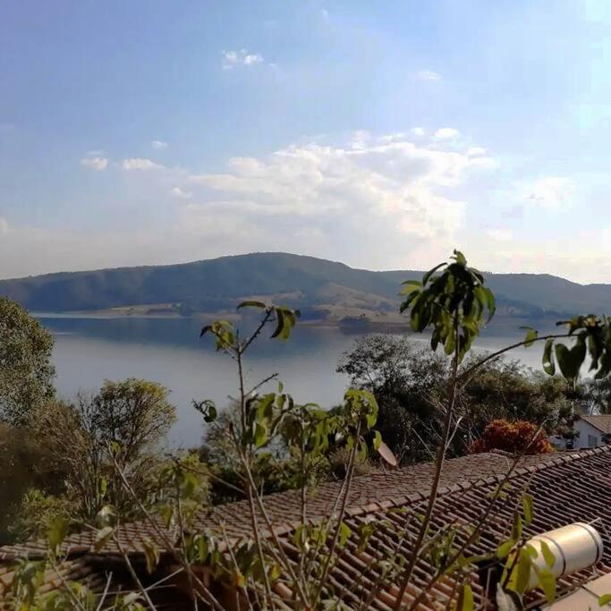 Refugio a Beira do lago Piscina Churrasqueira Vista privelegiada para o Por dos sol Canto dos Passaros