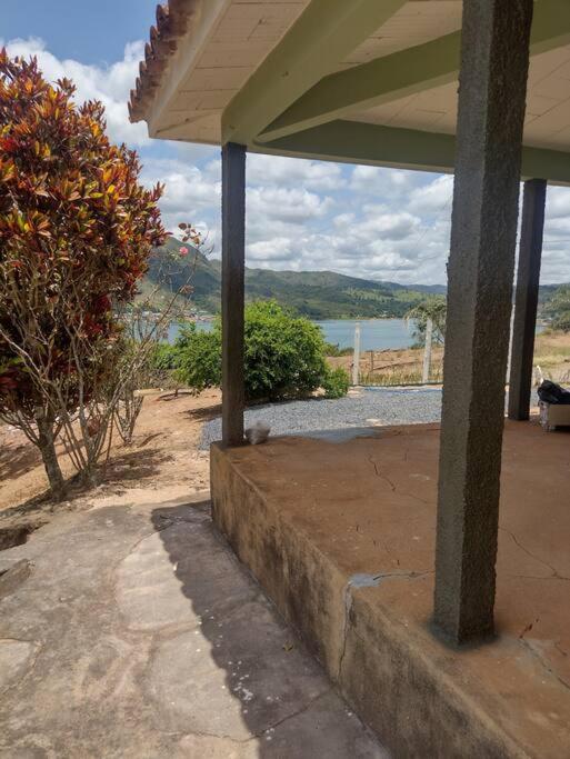 Refugio a Beira do lago Piscina Churrasqueira Vista privelegiada para o Por dos sol Canto dos Passaros