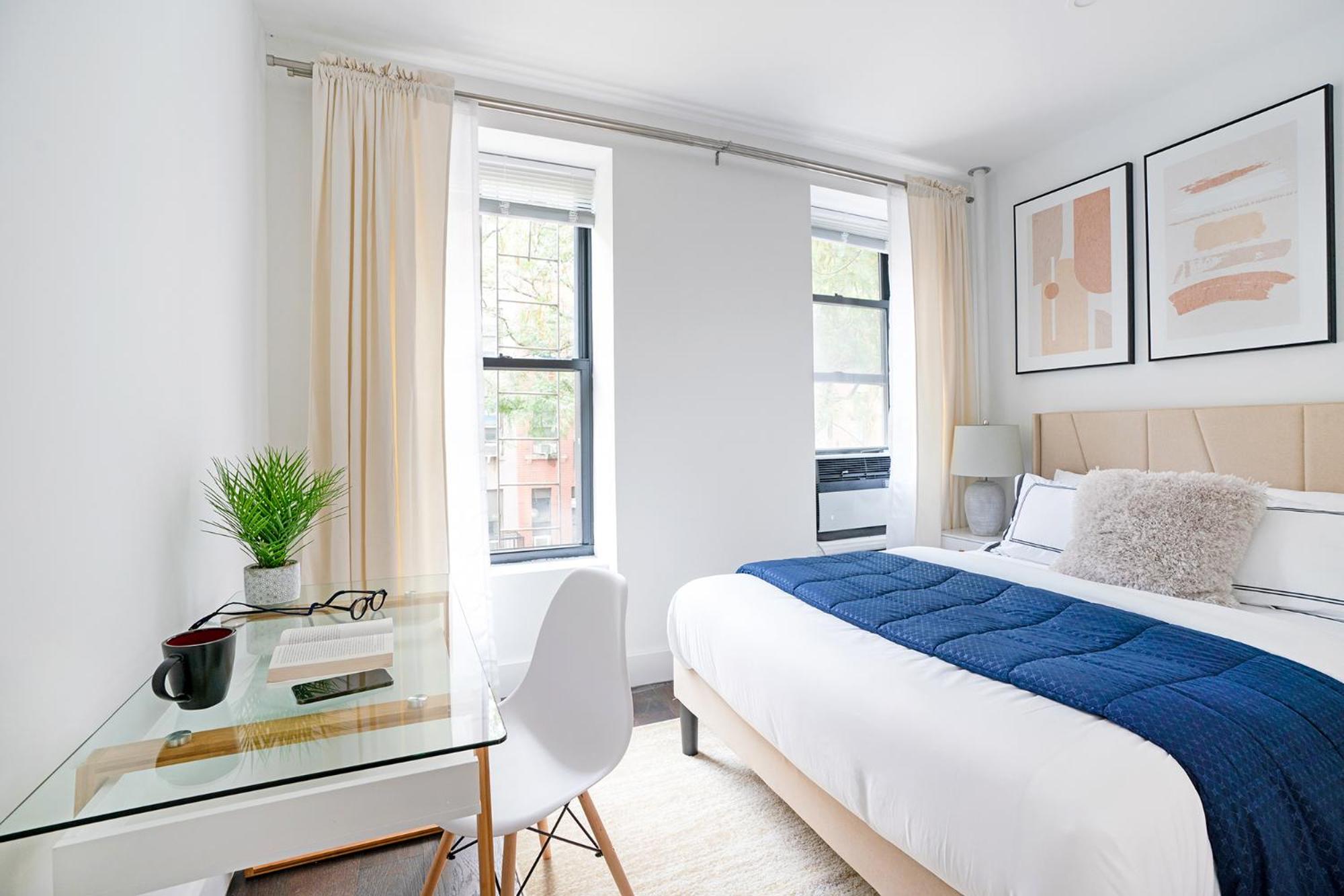 444-2C Newly renovated 1BR in Hell's Kitchen