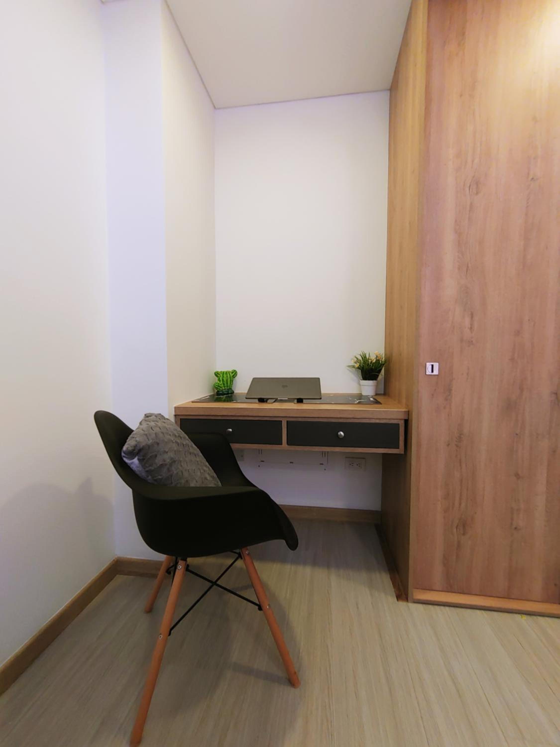 Chapinero Apartment: Terrace and View