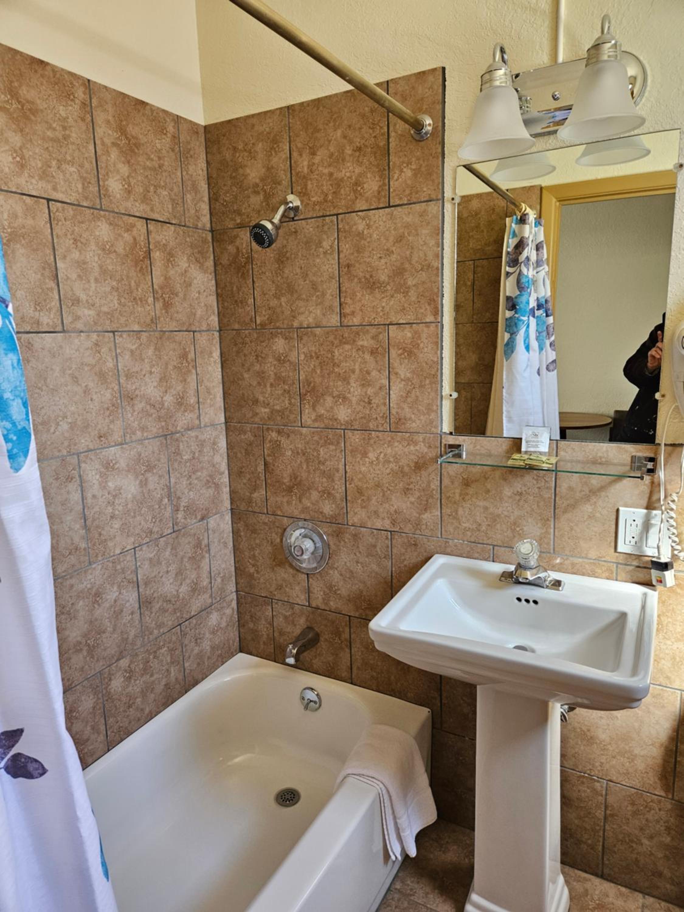 Canon City Vacations - Travel Inn Motel - Property Image 19