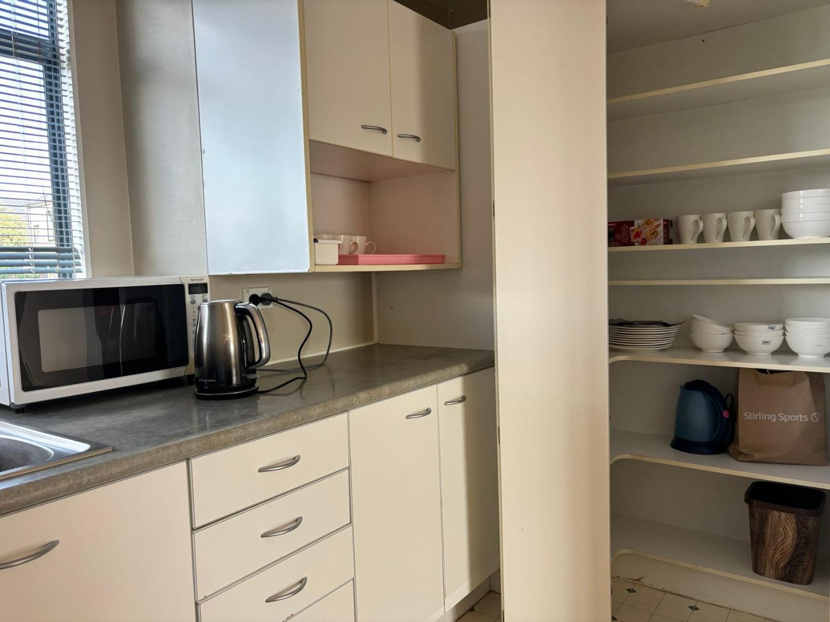 New Lynn Tidy House