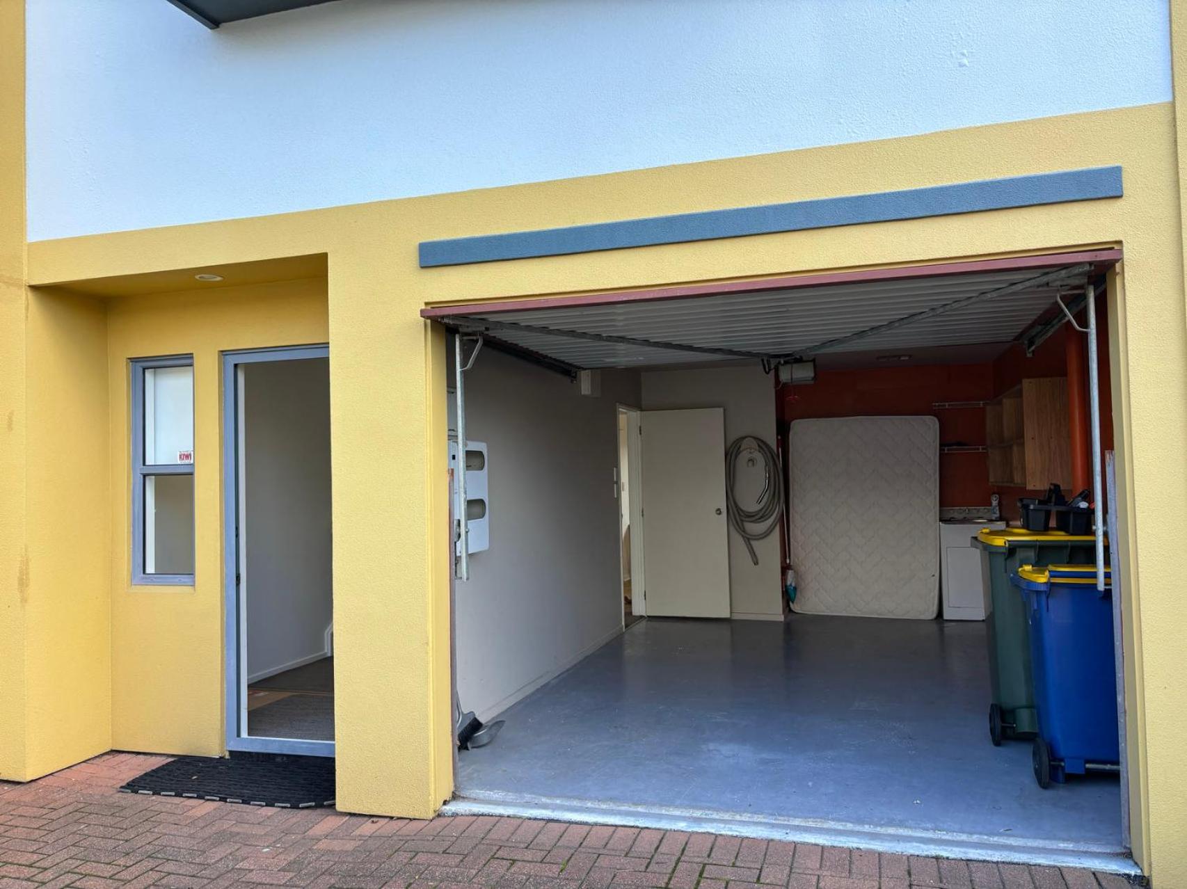 New Lynn Tidy House
