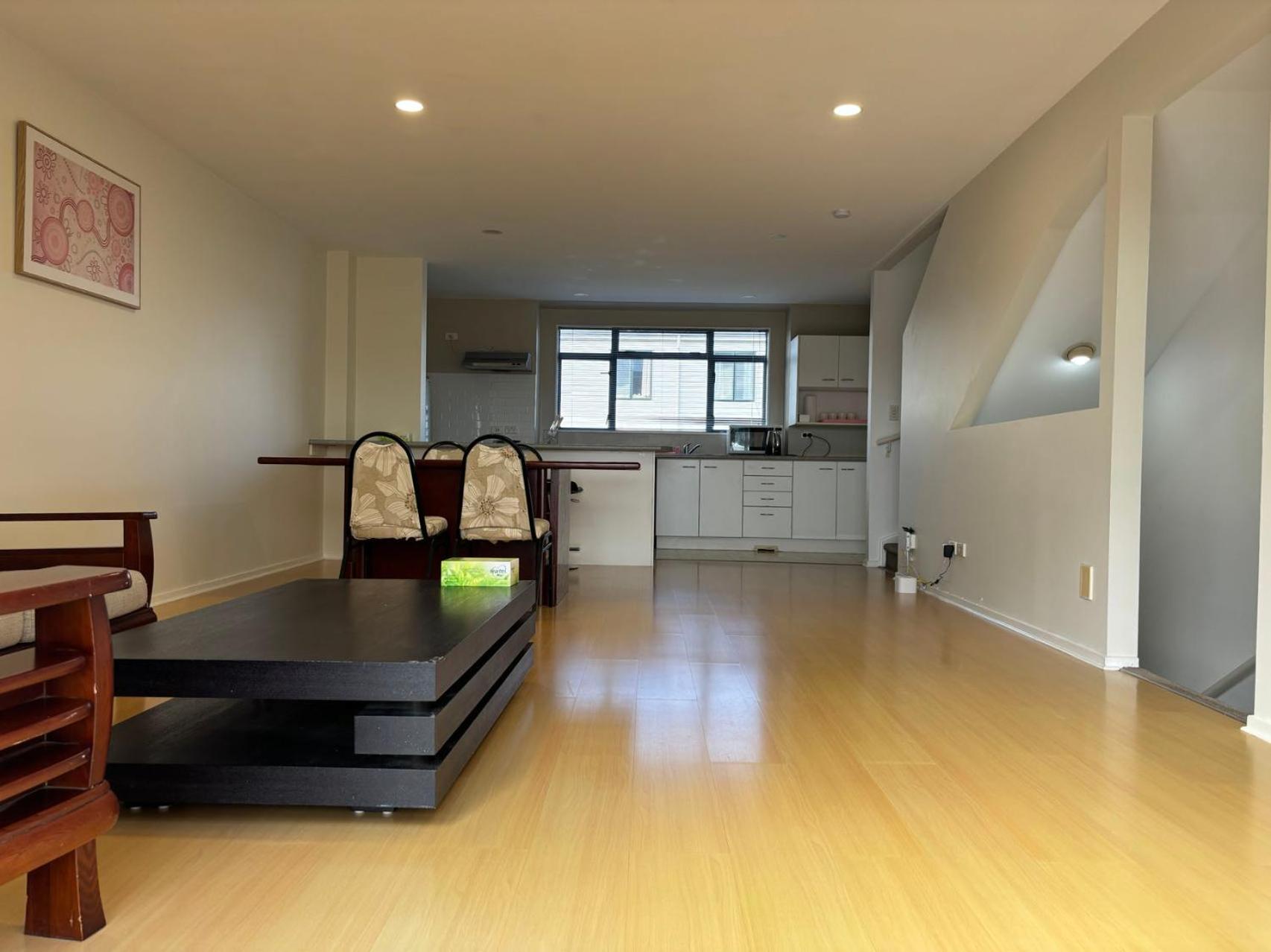 New Lynn Tidy House