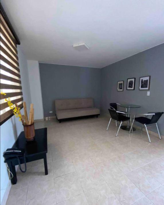 Apartamentos Sur de Cali cerca a Unicentro - 402