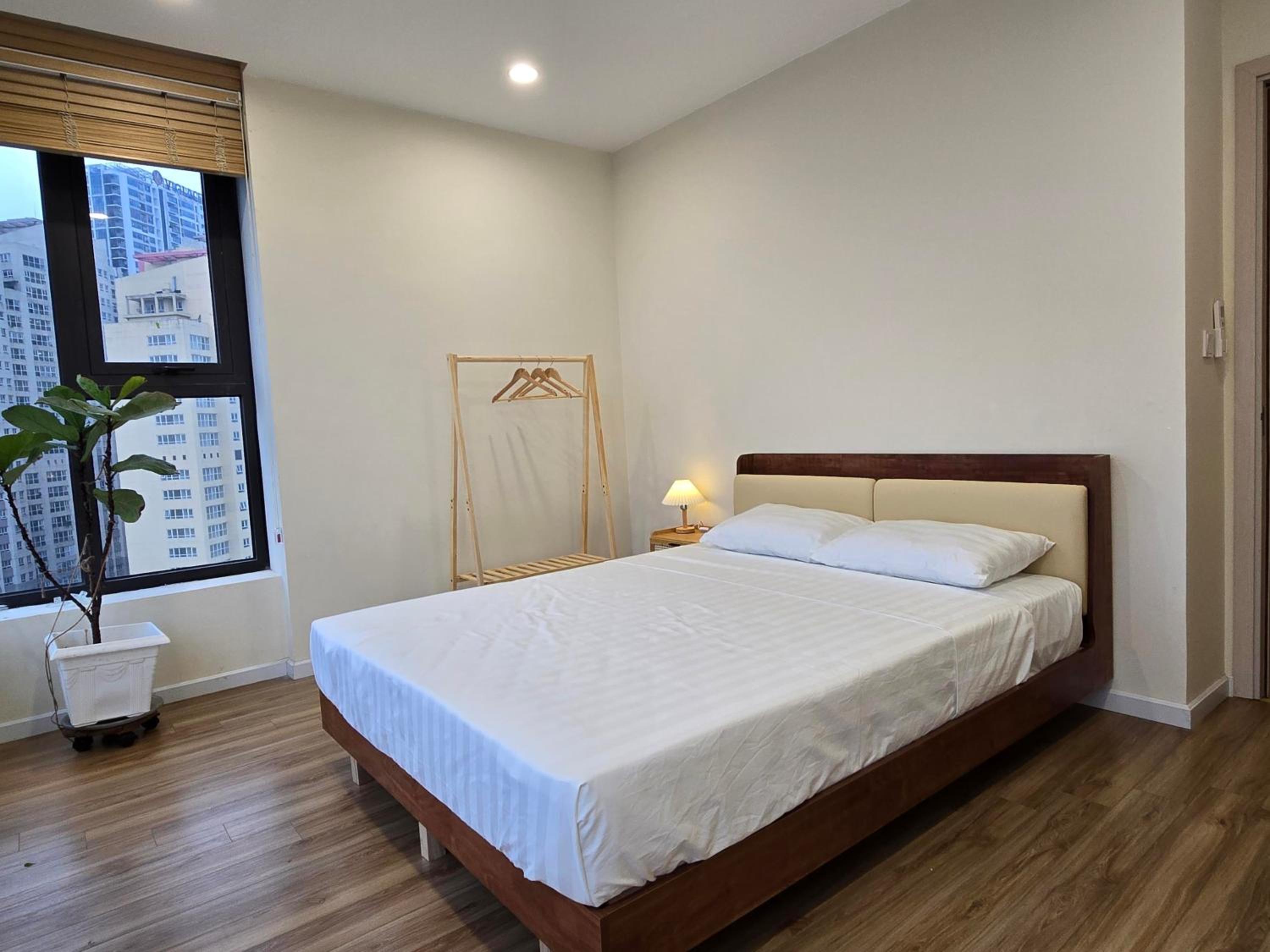 Trinity - private room with lakeview