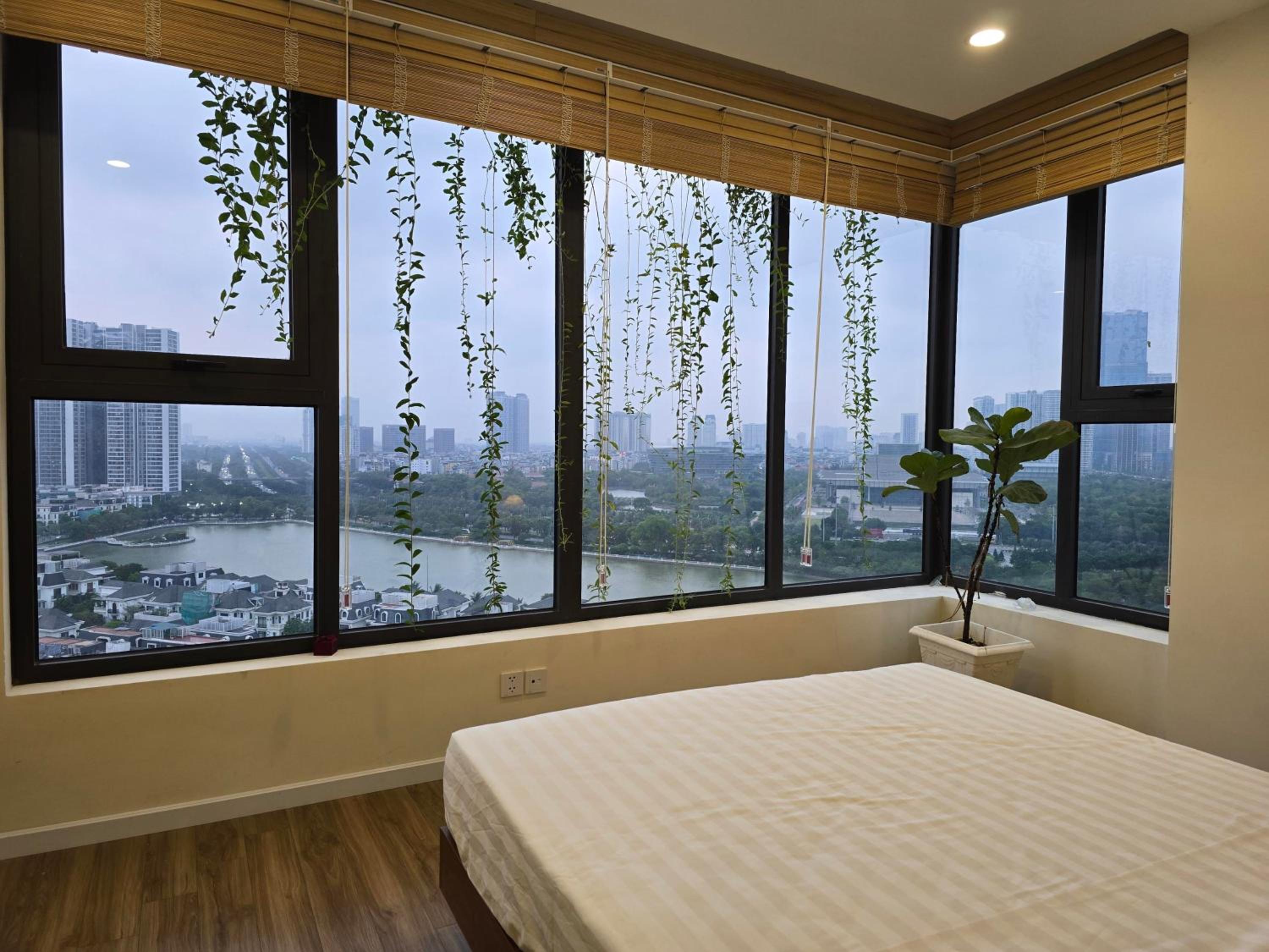 Trinity - private room with lakeview