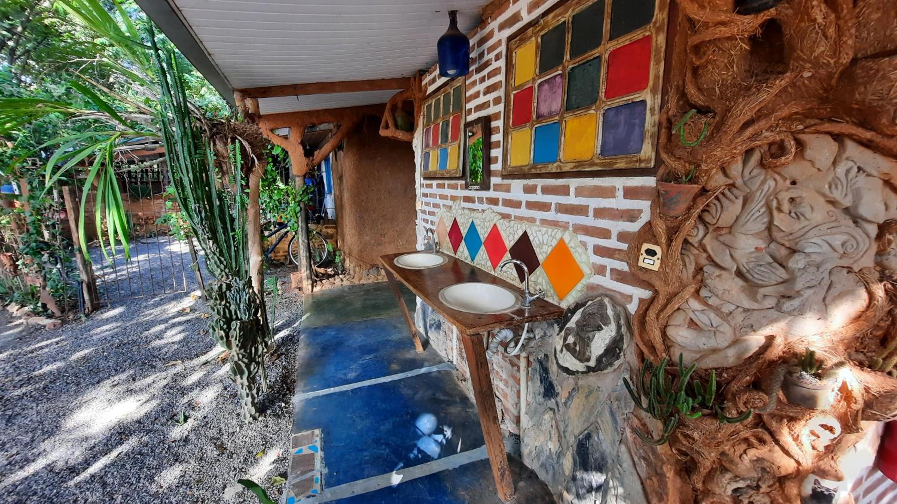 NOMADAS chalés, mini casinhas, bangalôs , área de camping e cozinha compartilhada