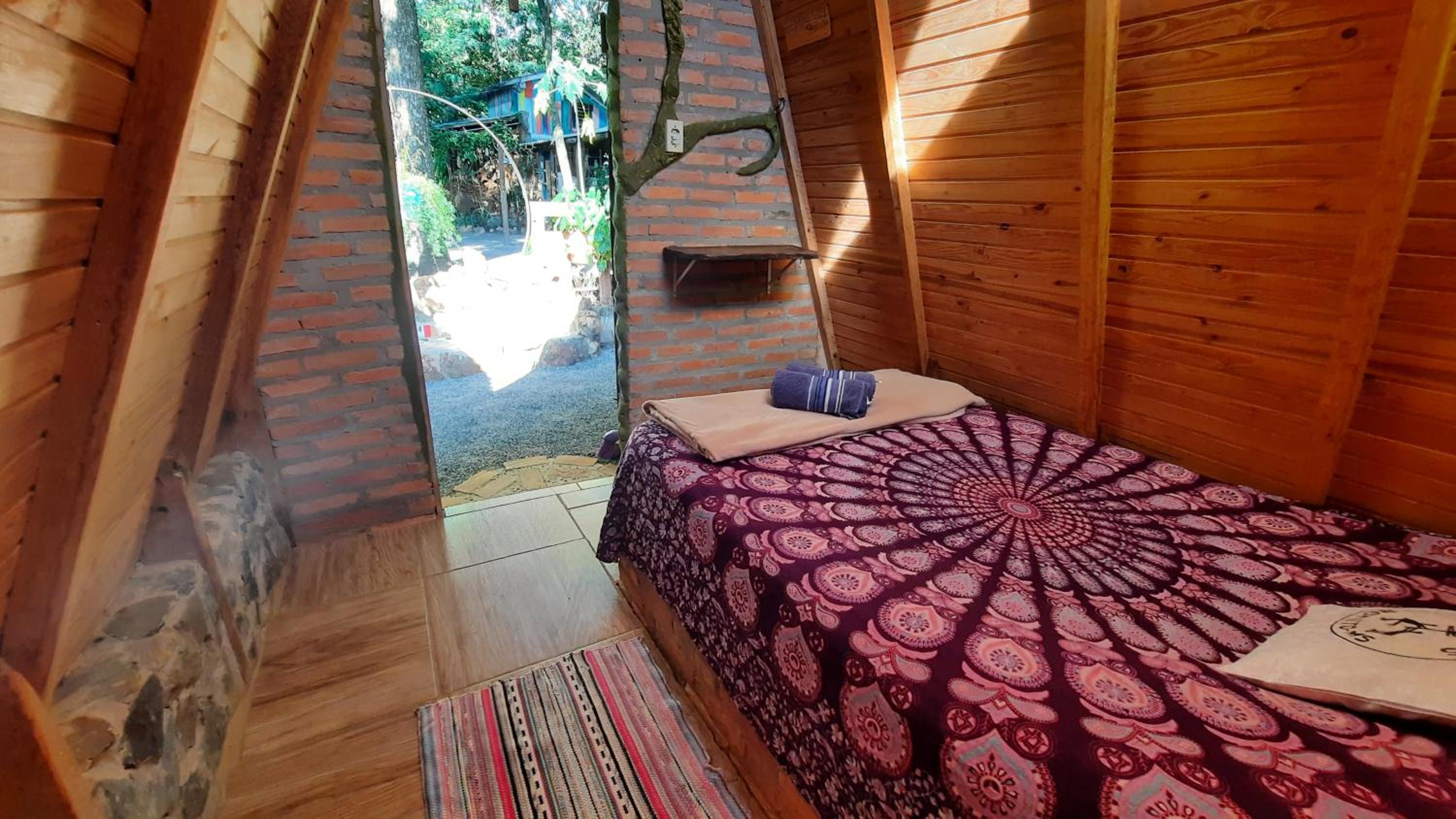 NOMADAS chalés, mini casinhas, bangalôs , área de camping e cozinha compartilhada
