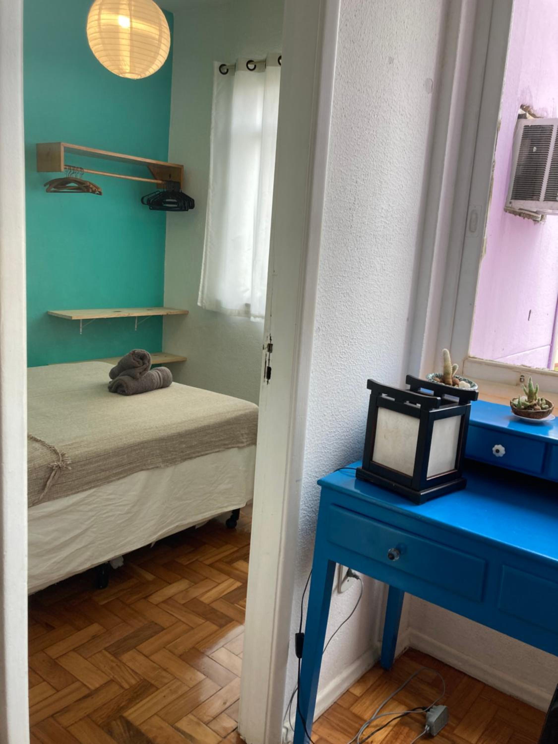 Apartamento charmoso Glória, rua do metrô