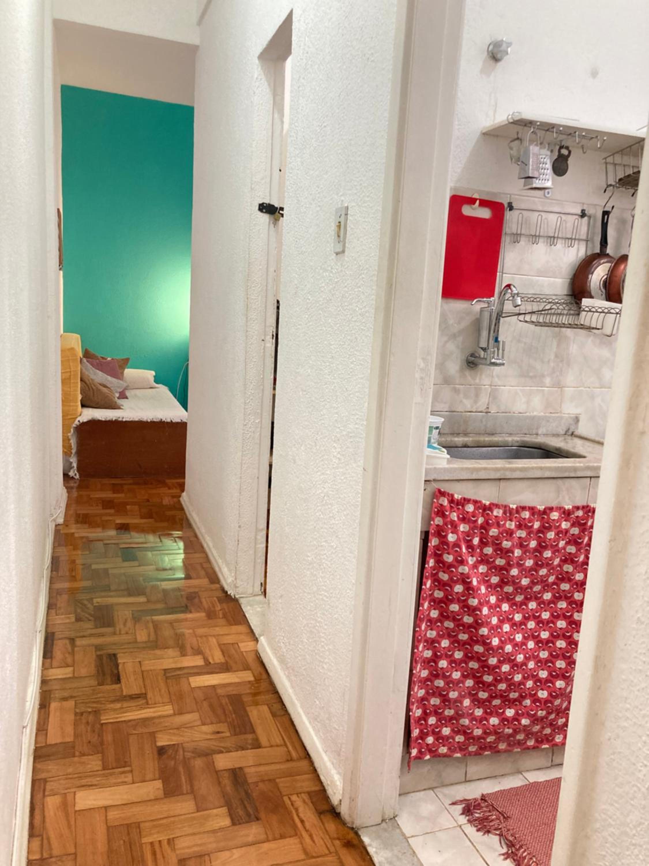 Apartamento charmoso Glória, rua do metrô
